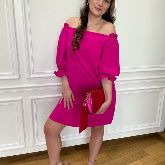 Elegant Pink Off-Shoulder Dress - Picture 3 of 5